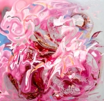 immagine con forma astratta di fiore dal colore rosa con sfumature e toni dominanti n colore rosa